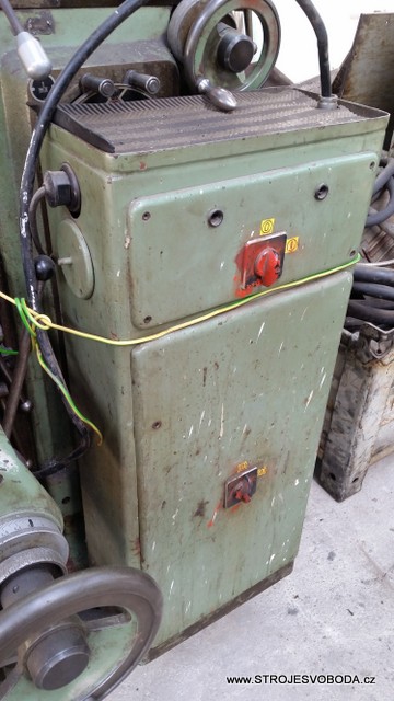 Frézka nástrojářská ALG 200 (Frezka nastrojarska ALG200PRVOMAJSKA (4).jpg)